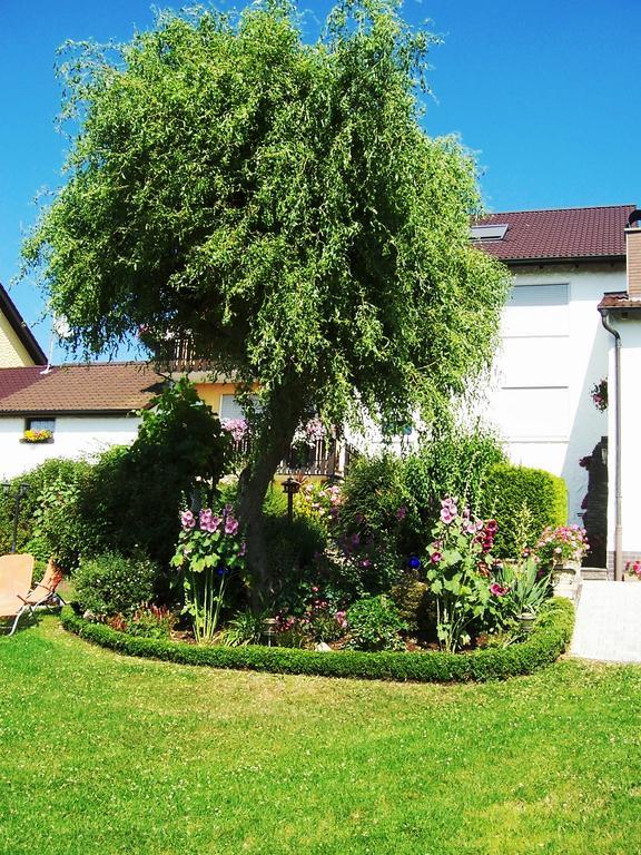 Haus Rossner Appartement Nemmersdorf Buitenkant foto